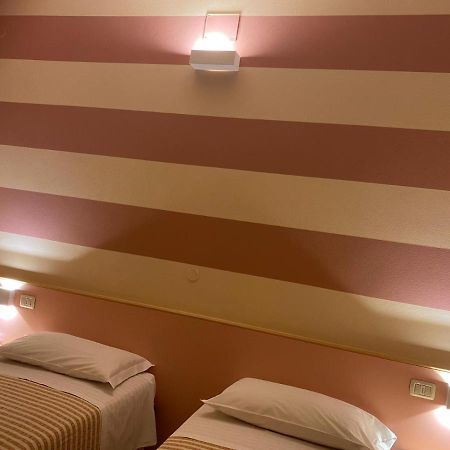 Hotel Savio Чезена Екстериор снимка